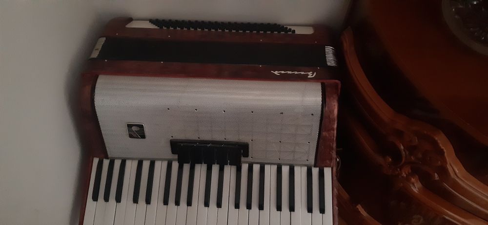 Аккордион, в отличном состоянии.