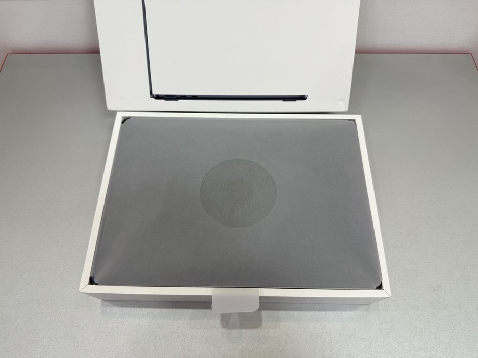 Laptop Apple MacBook Air, 13,6”, M2, SSD 256, RAM 8 GB