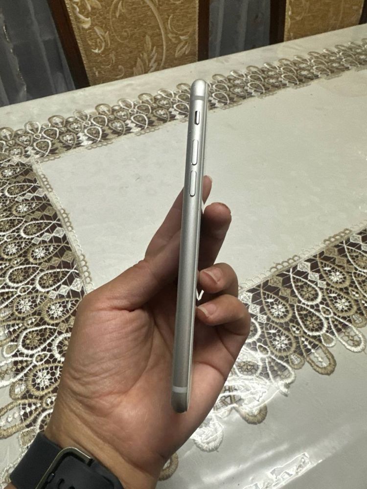 Продается Iphone 8 64 gb