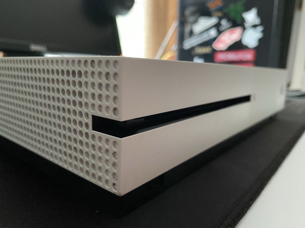 Xbox one s 1TB Impecabil