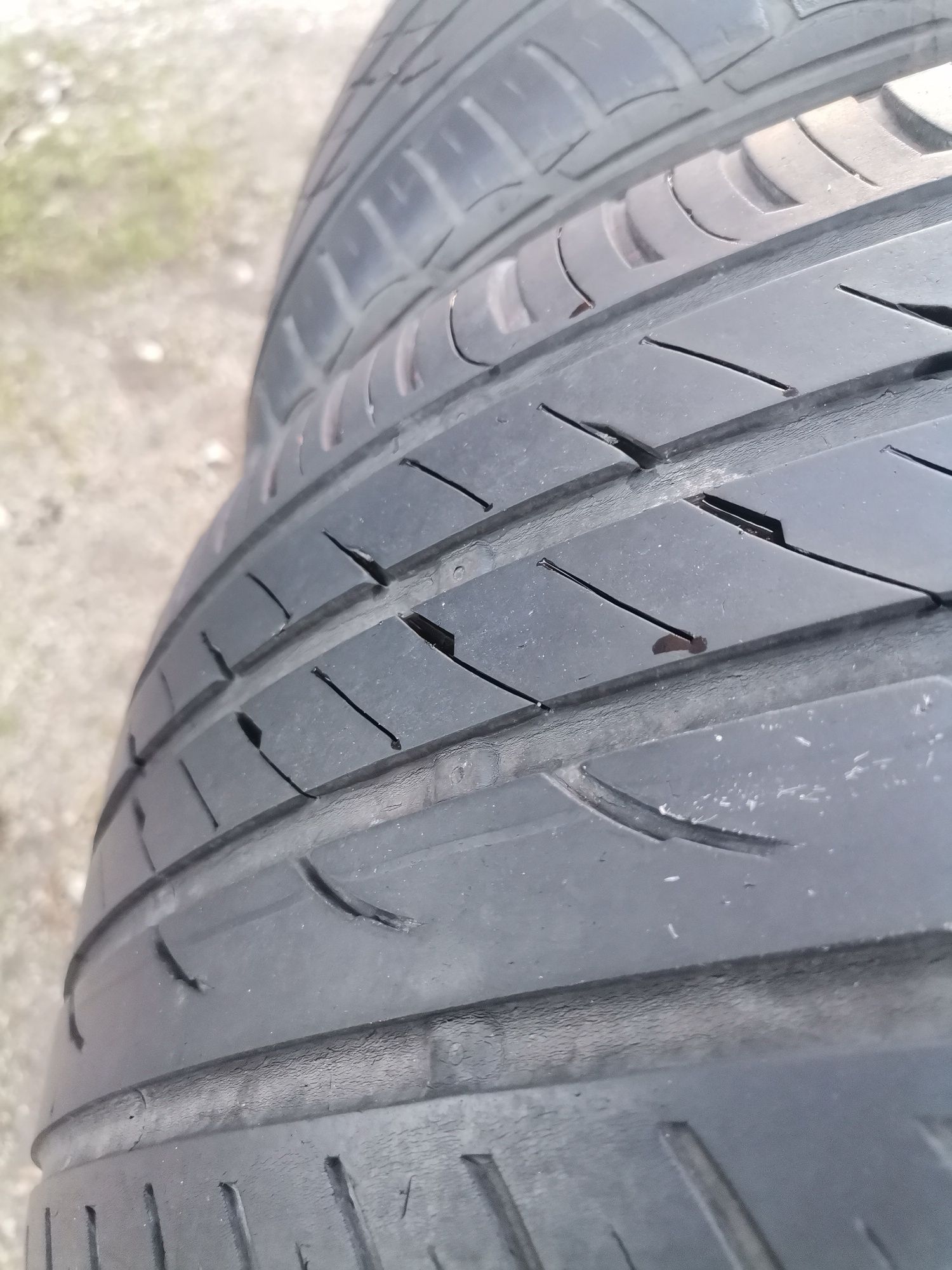 2бр летни гуми 235/45/17