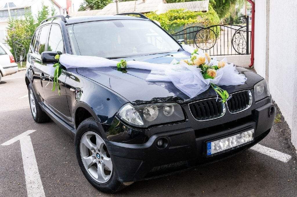 De vânzare rochie mireasă și accesorii