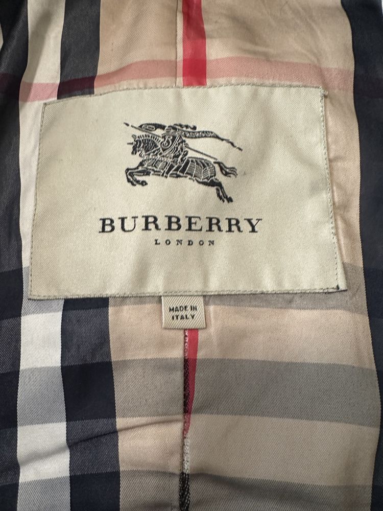 Дамско яке с пух Burberry