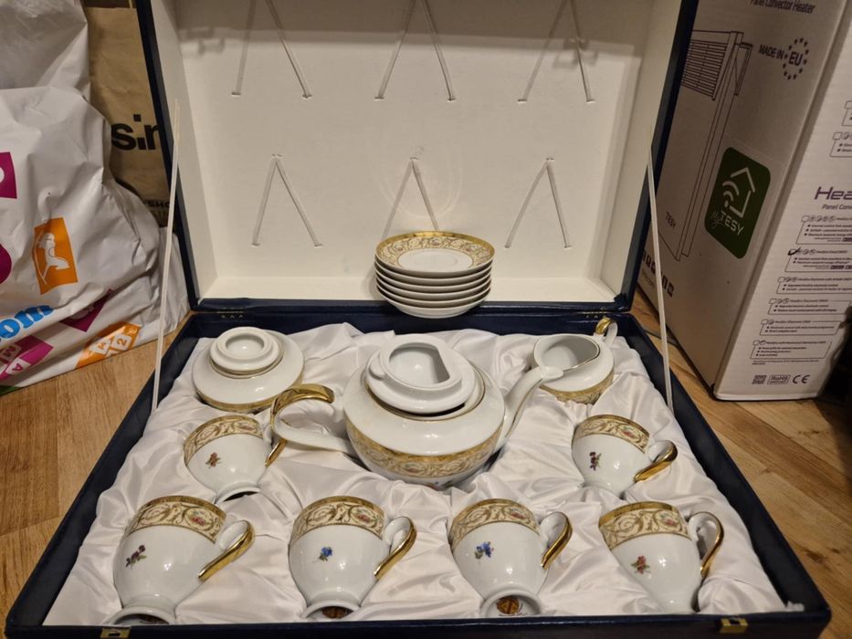 Нов автентичен порцеланов сервиз