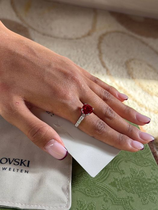 Кольцо Sawrovski