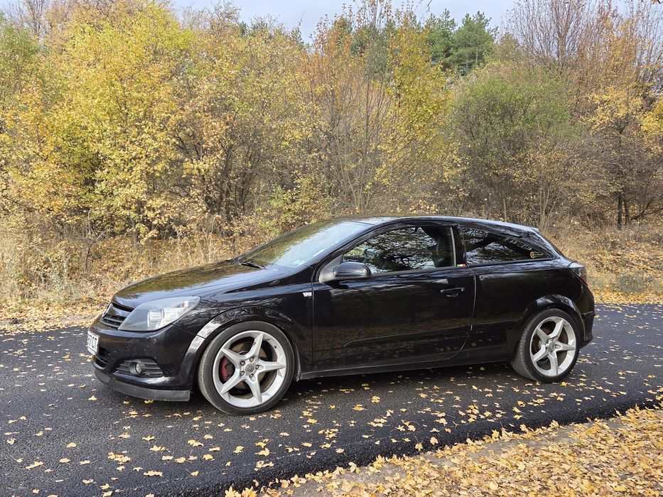 Opel Astra H GTC