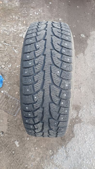 Зимние шины шипованные  Hankook 265/65/17