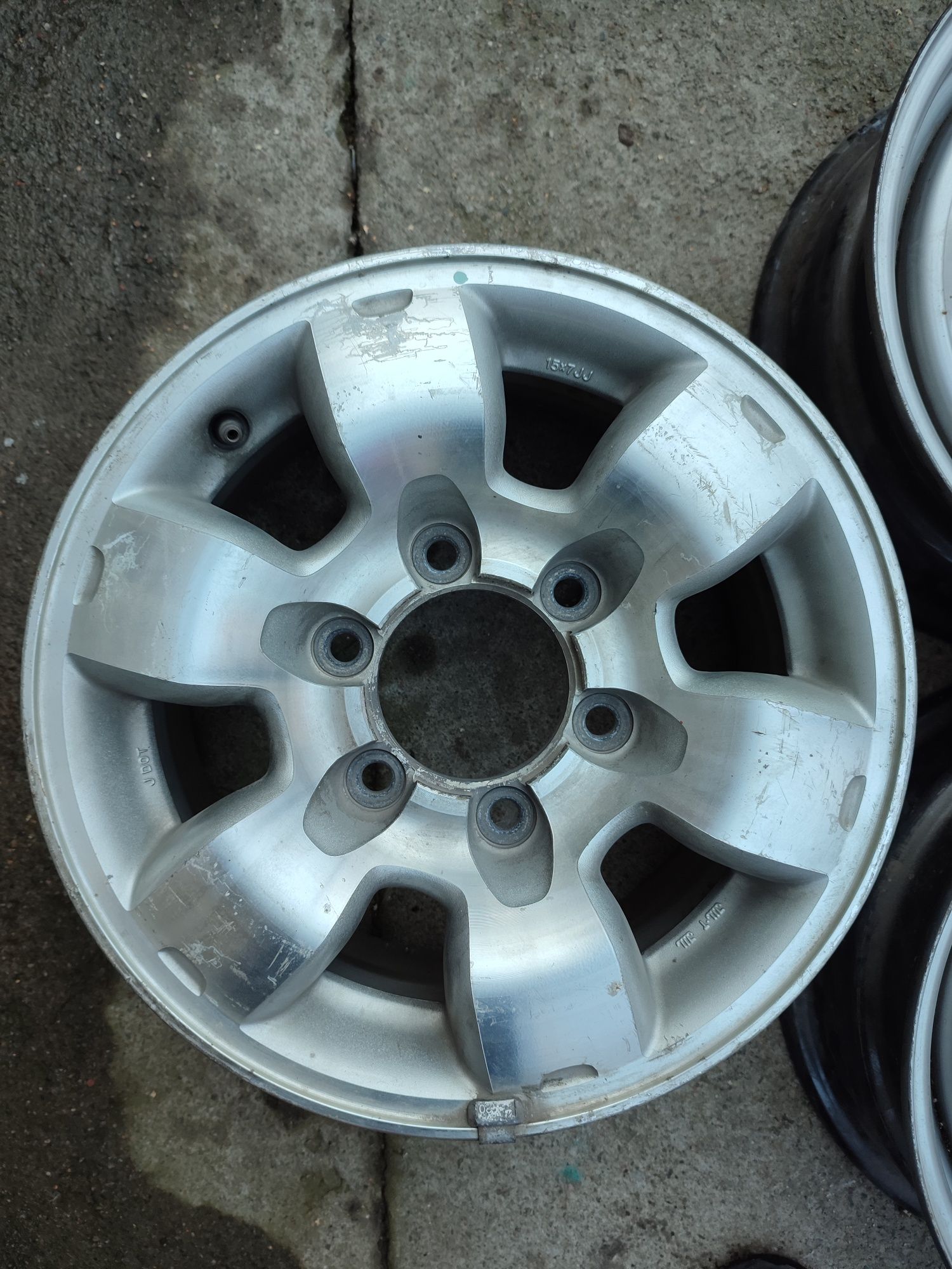 Продам Диск R15 Nissan