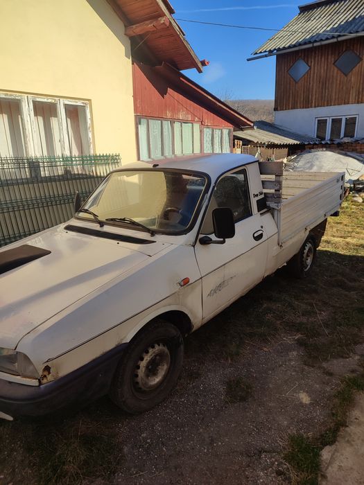 Dacia pickup 2005