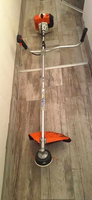 Моторна коса /тример/ FS 120