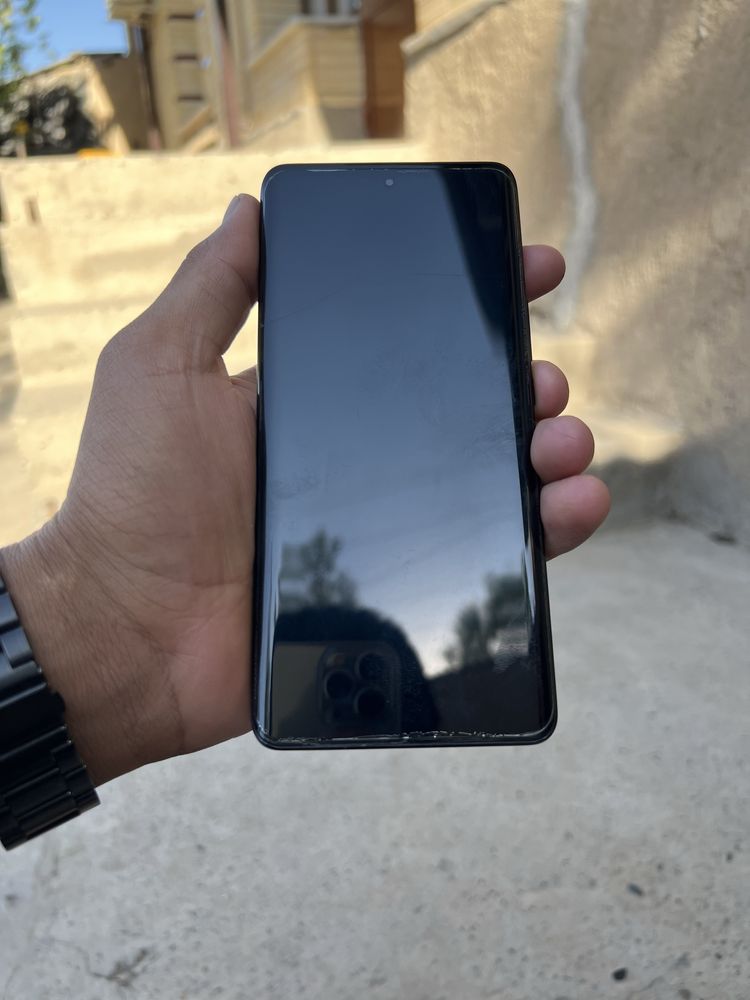 Honor x9b yangi ideal holatda yangi.
