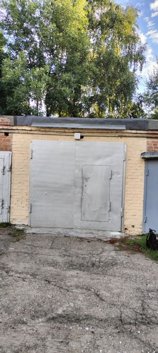 продам гараж район ЦОНА, областной больницы. размер ворот ширина 2, 5