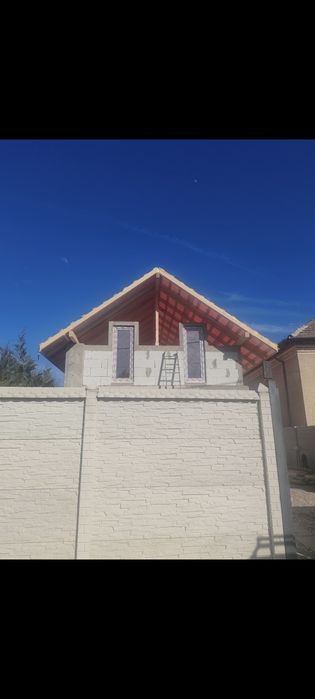 Firma construcții acoperisuri