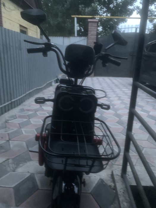 Продам электроскутер TANK 800W