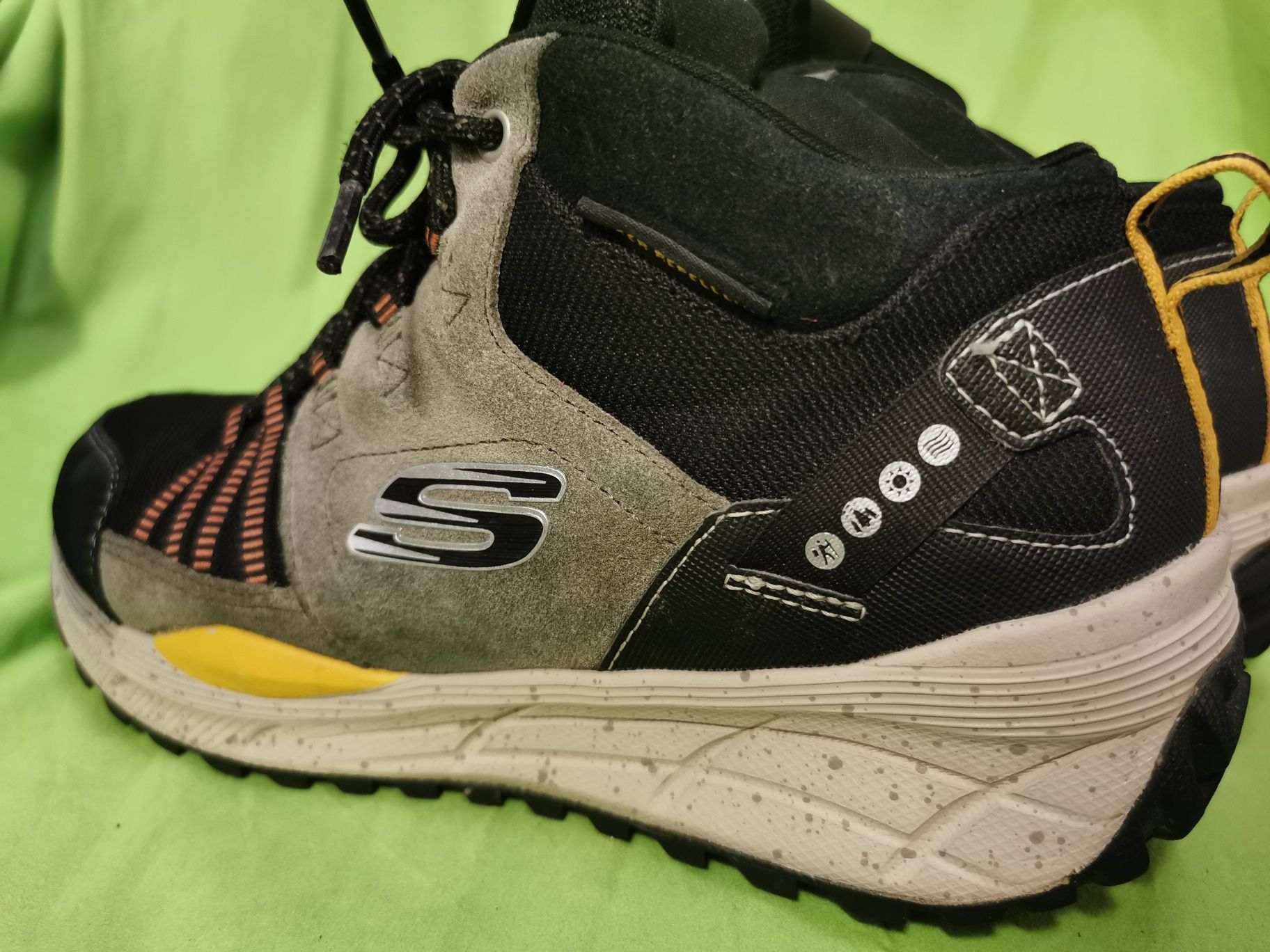 Ghete Skechers waterproof 42 mammut salewa salomon scarpa hoka  millet
