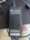 Incarcator monitor LG 19V/5.79A)