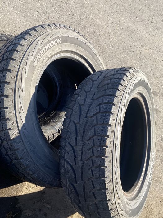 Продам шины 2 шт.