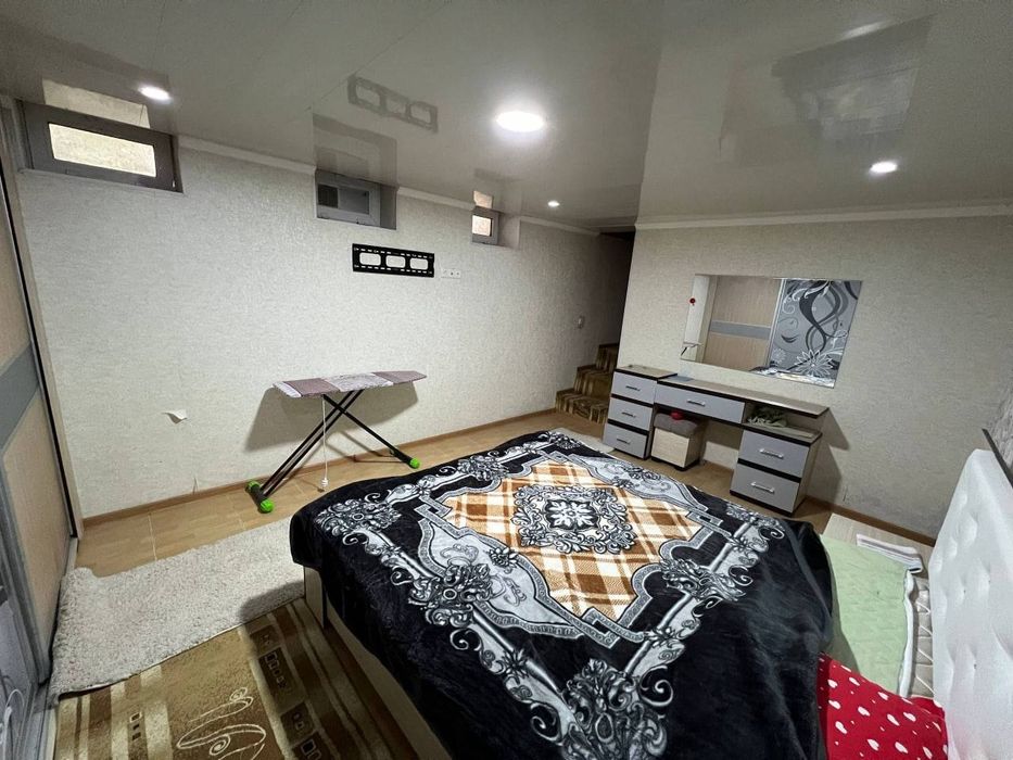 Продам чиланзар 5.  Двух переделанная на трёх