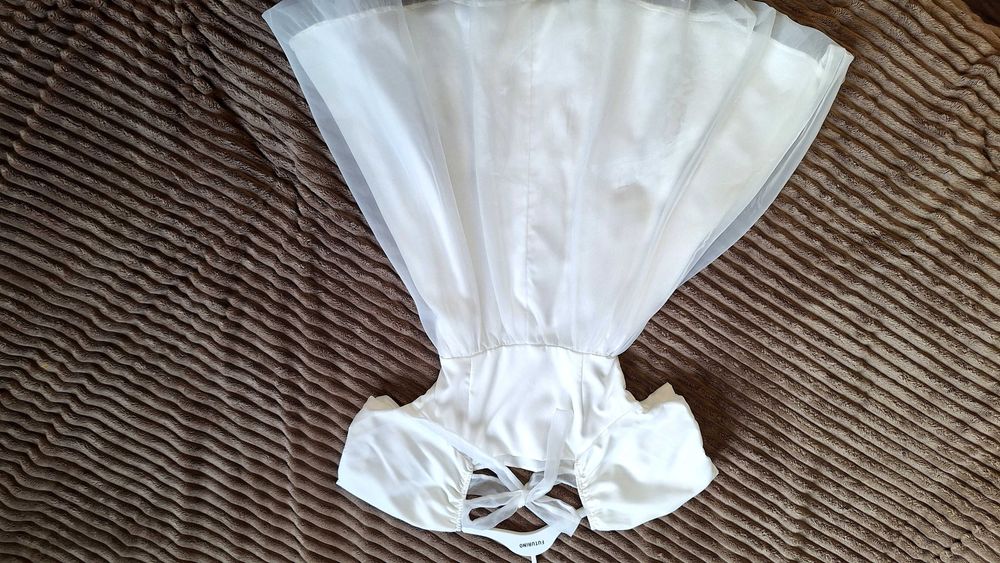 Платье на девочку бальное