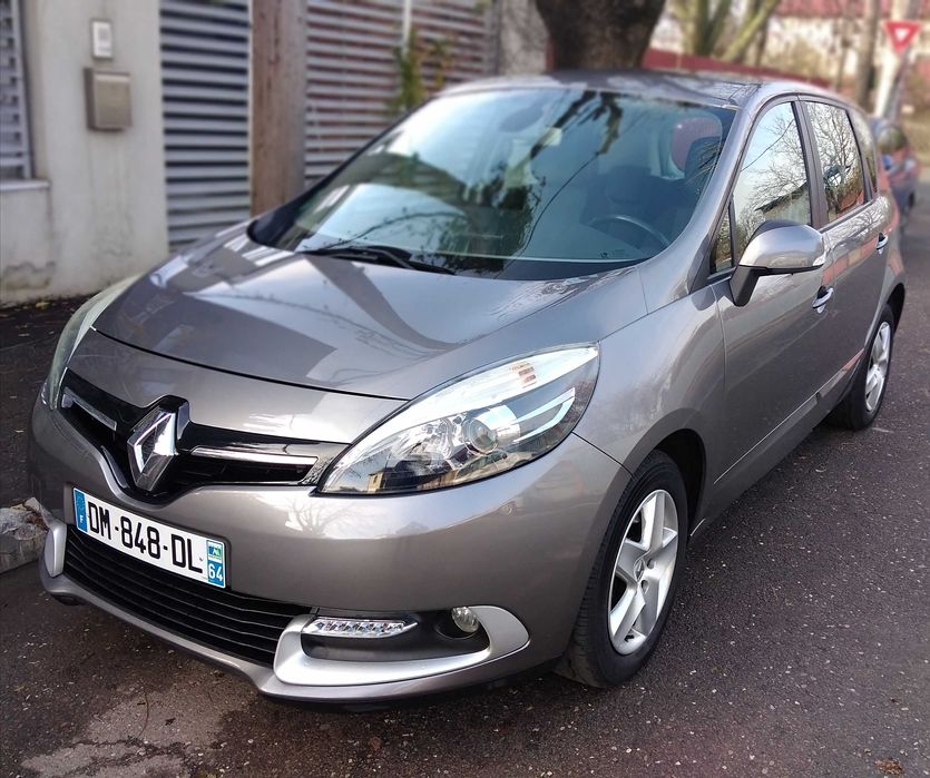 Renault Scenic 3/11.2014/1.5 Dci/Carnet intretinere