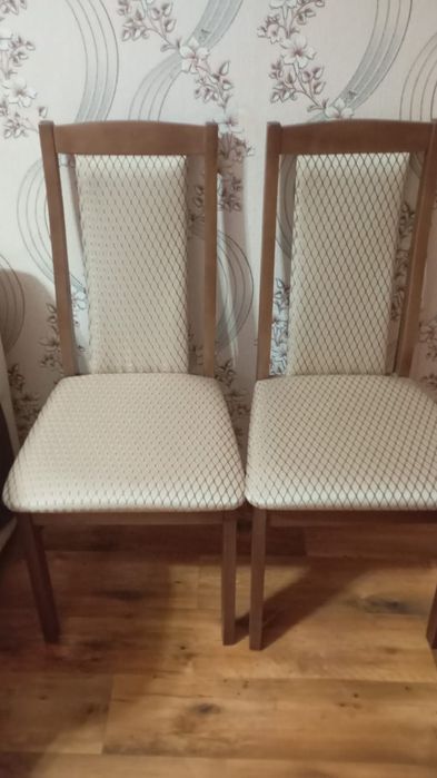 Продам стулья деревянные