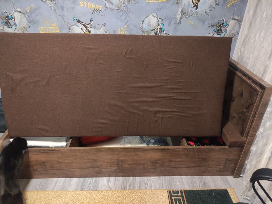 Продаётся 2 одна спальнх краватей