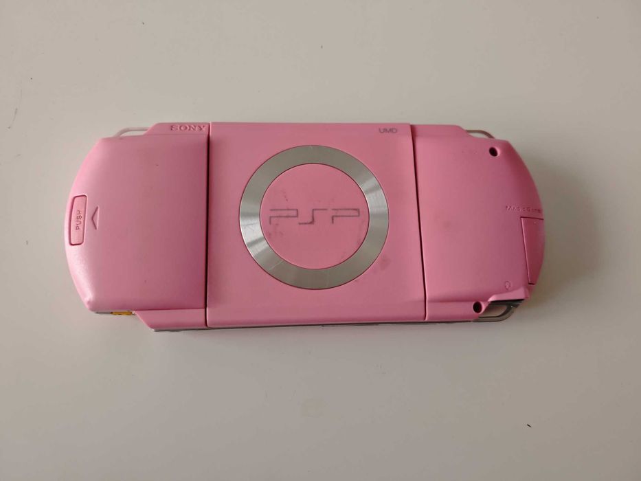 Sony PSP 1000 Pink Limited Edition - качени много игри
