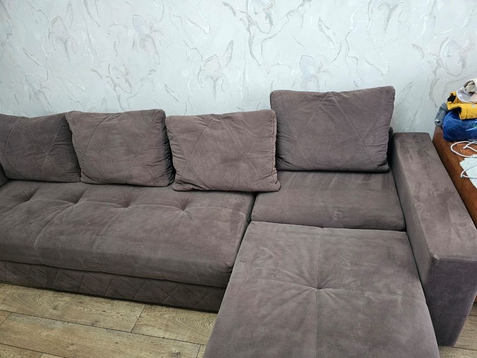 Продам угловой диван