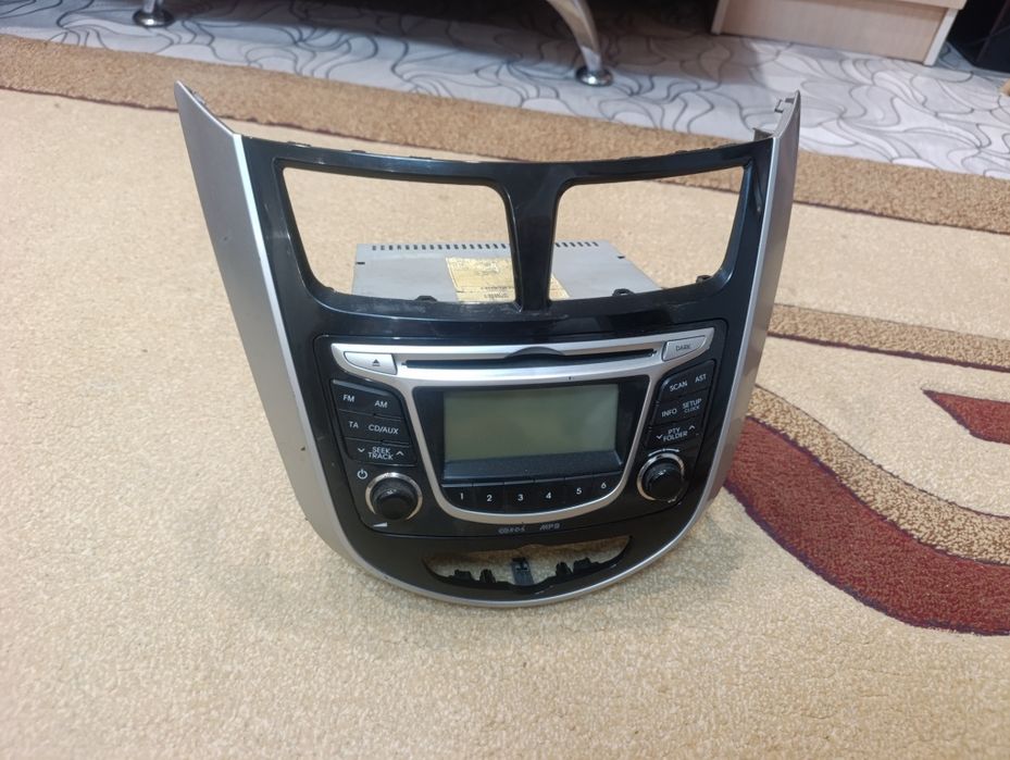 Продам магнитофона от хундаи салярус