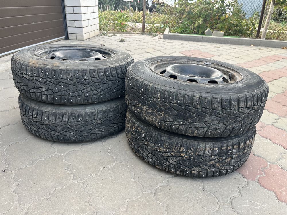 продам зимние шины с димками стояли в поло