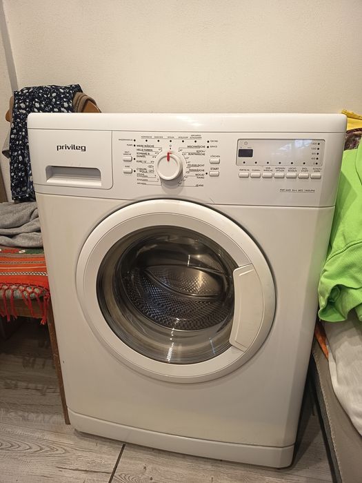 Vând mașină de spălat