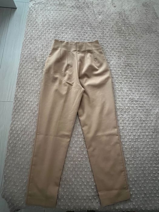 Дамски панталон с висока талия