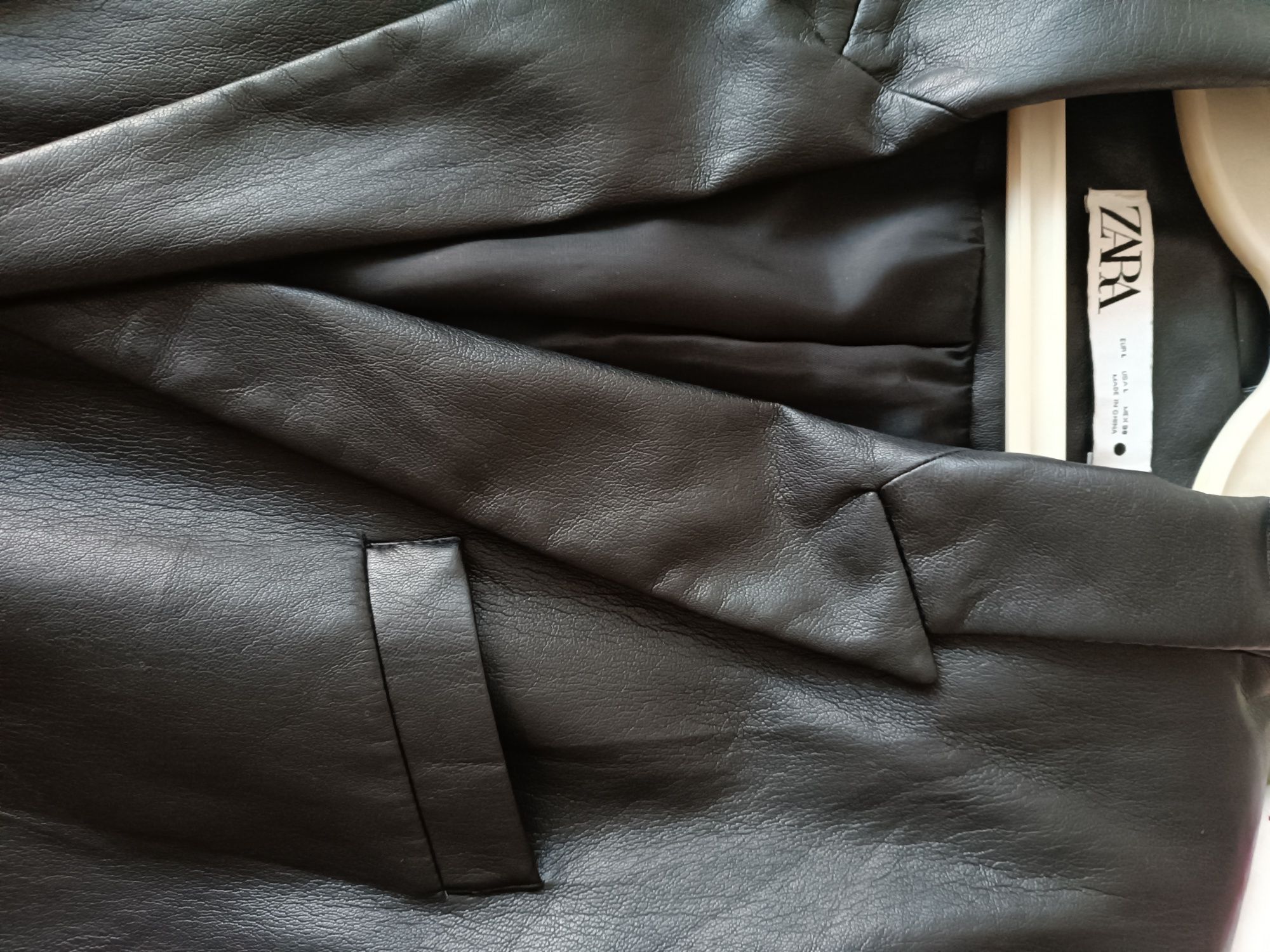 Актуални  Връхни ризи ZARA, Adidas,H&M