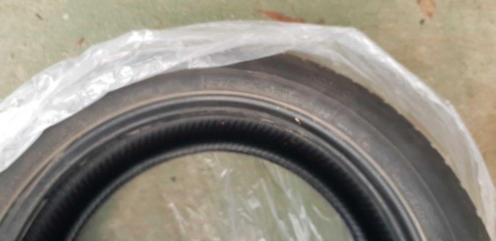 vand 4 cauciucuri Hankook