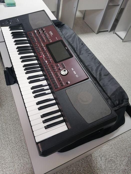 Korg PA700 Корг Па700