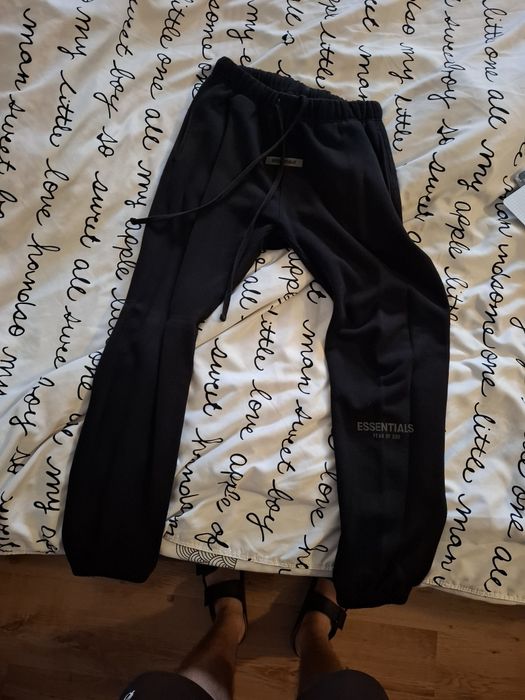Pantaloni Essentials