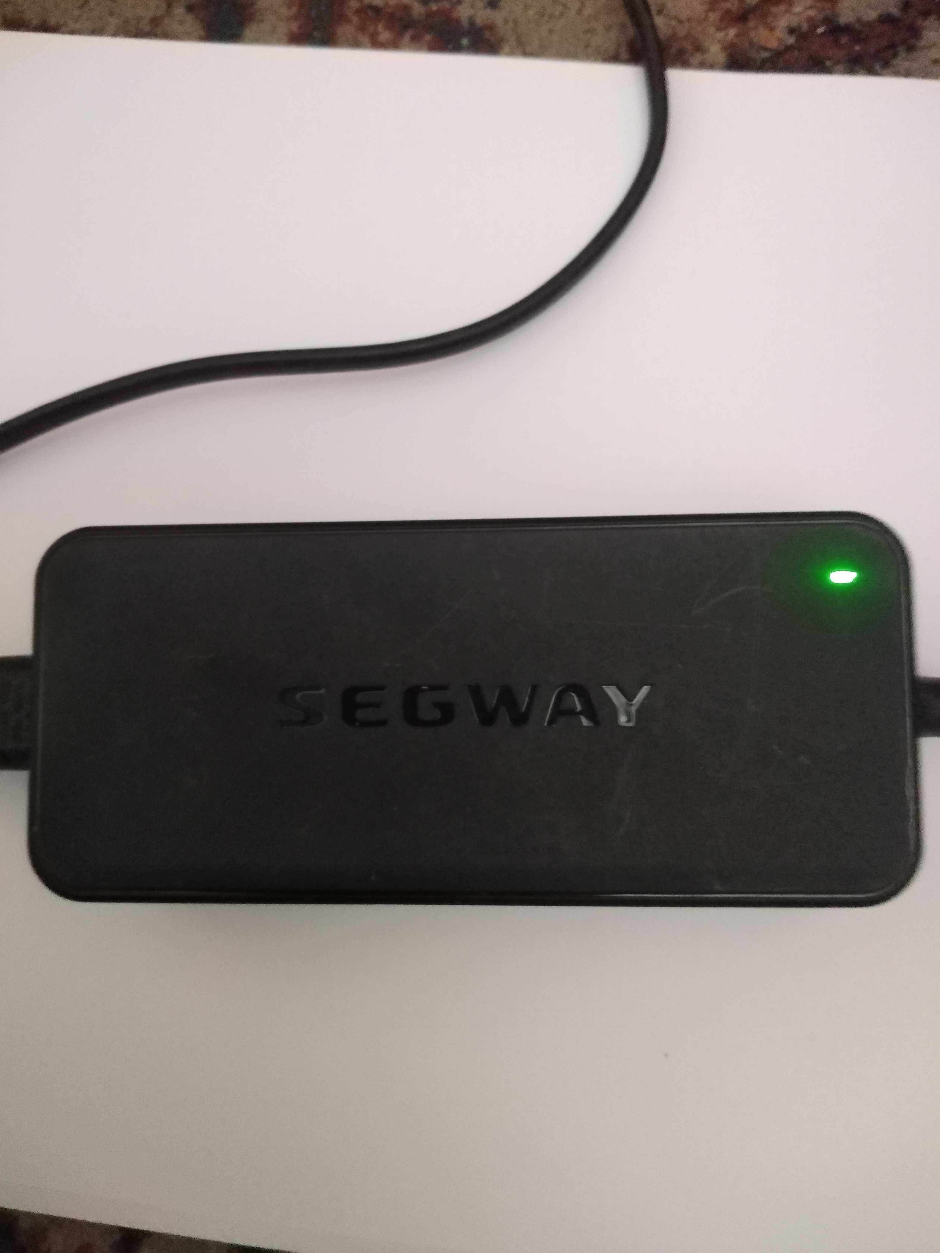 Incarcator trotineta/bicicleta electrica , marca Segway