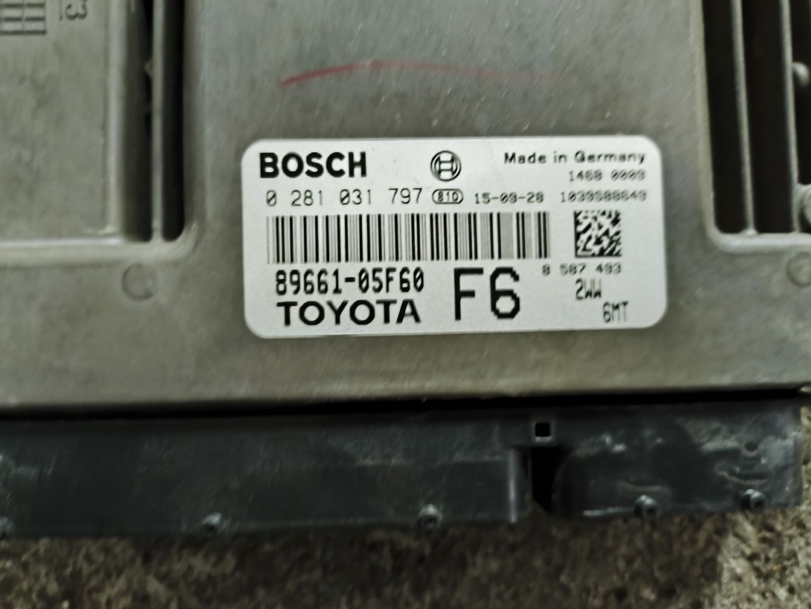 Компютър за двигател за Toyota Avensis  III T29 2.0d