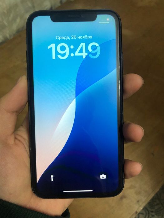 iPhone 11 в идеальном состоянии