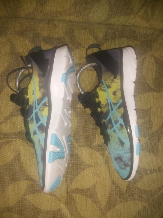 Дамски маратонки Asics