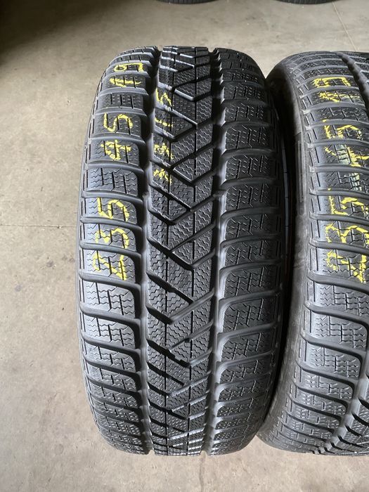 Anvelope iarna 235/45/19 Pirelli Sottozero 3 235 45 19 R19