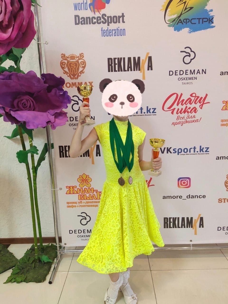 Платье для бальных танцев 8-10 лет.