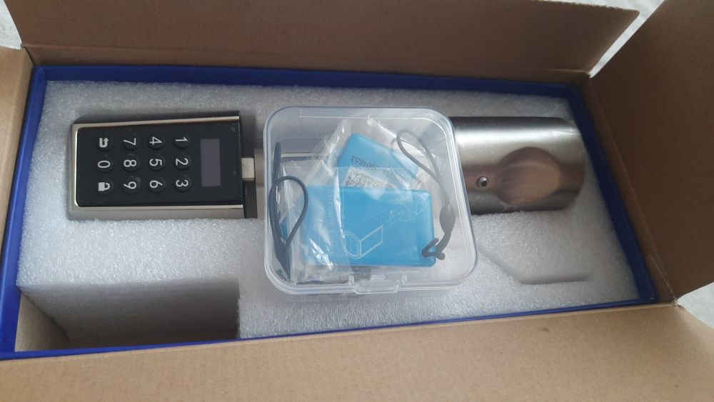 Incuietoare smart cu cod acces si cartela,Welock noua