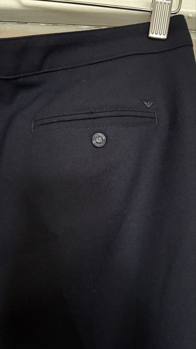 Дамски панталон с ръб Armani