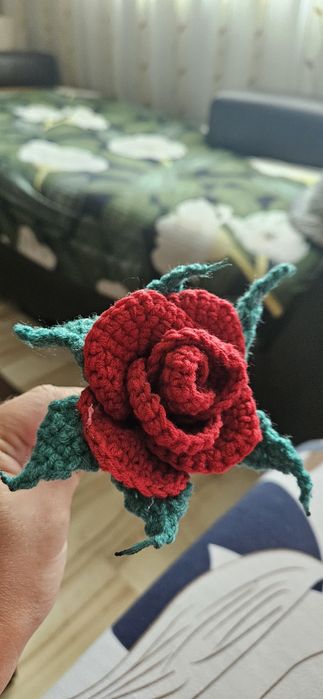 Букет от плетени цветя