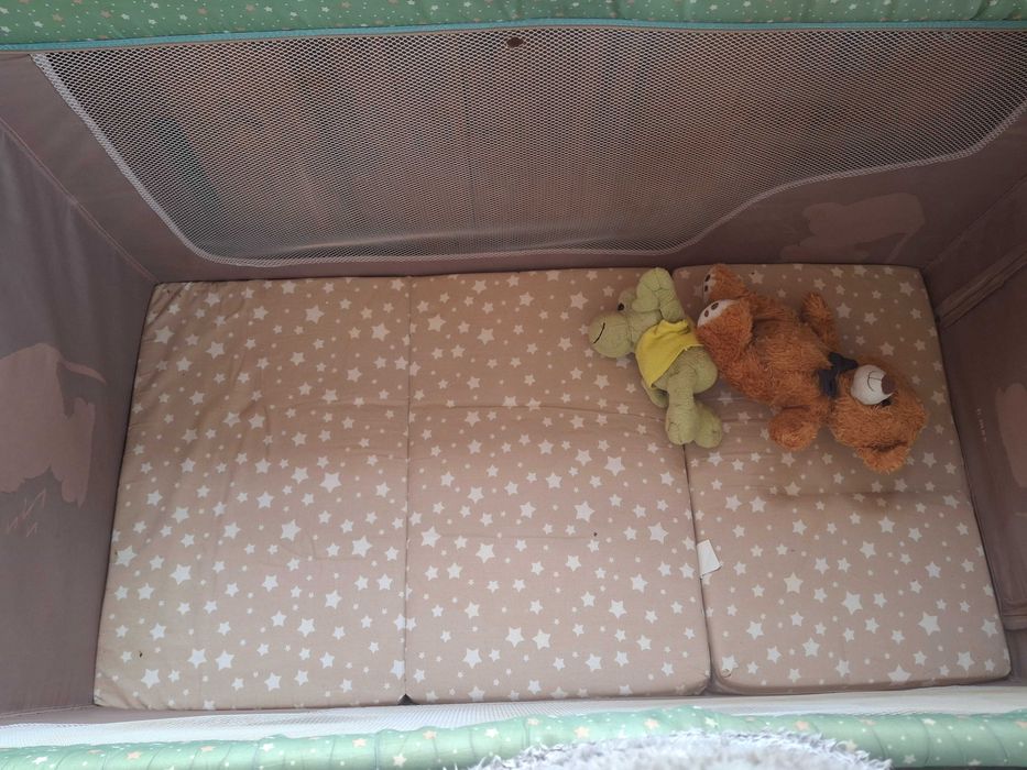 Бебешка кошара сгъваема с матрак
