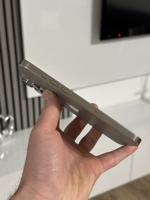iPhone 15 Pro Max Natural Titanium