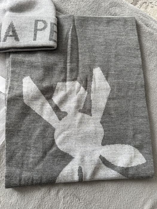 Шал и шапка Patrizia Pepe нови!