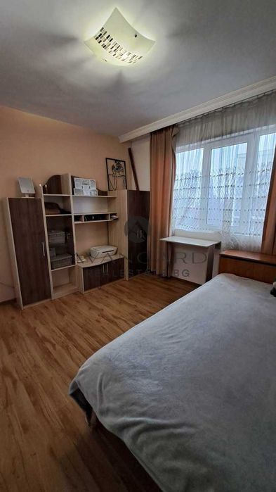 Продава се Многостаен апартамент в Пловдив, Център - 100 кв.м за 1989 €/кв.м - Снимка #3