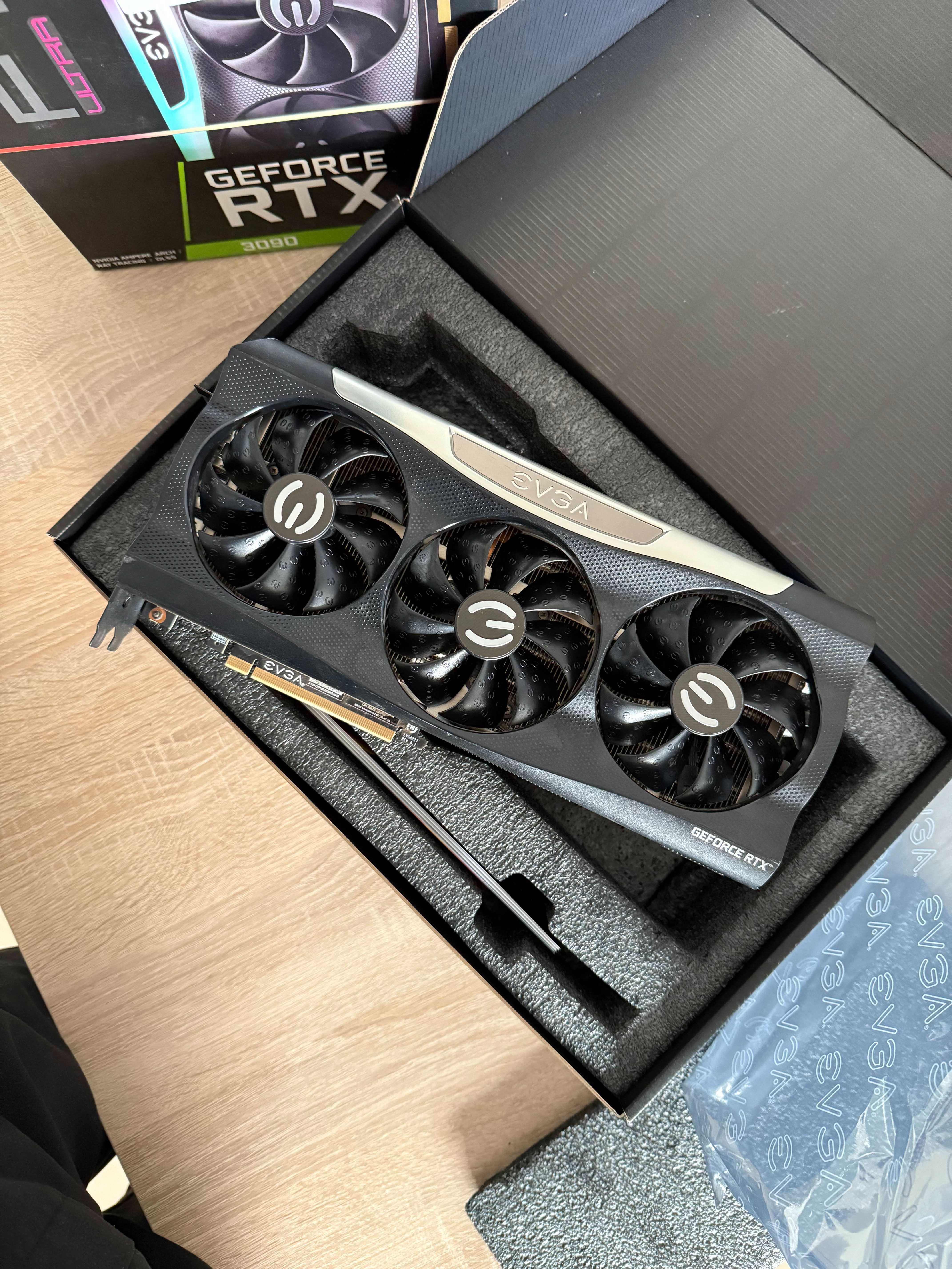 EVGA GeForce RTX 3090 FTW3 ultra gaming
